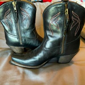 Ariat- black leather boots! Size 7.5